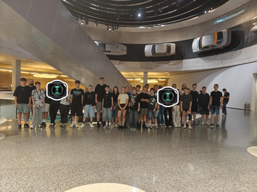 TECademy Klassen besuchen das Mercedes-Benz Museum in Stuttgart