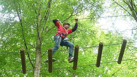 Höhepunkt der Ausbildung: die Schulsportmentoren im Klettergarten.