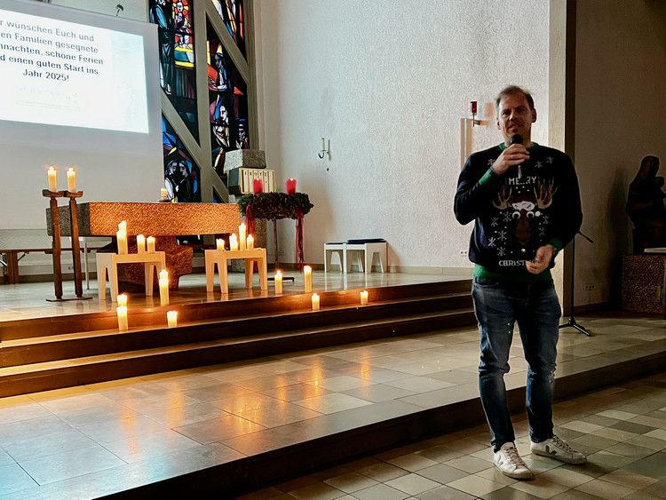 Weihnachtsgottesdienst „Licht in der Dunkelheit“