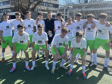 Erfolgreiche Kicker: Schulteam gewinnt Kreisendrunde bei "Jugend trainiert für Olympia"