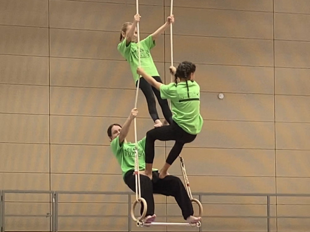 Kunststück des Zirkus Jabolino