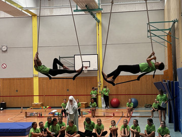 Manege frei! Zirkus Jabolino feiert seinen Jahresabschluss